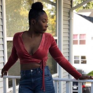 Pink velvet crop top. Purchased from forever 21 in size Medium.